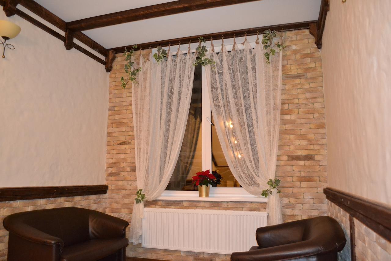 Zolota Forel Hotel Korostov Exteriér fotografie
