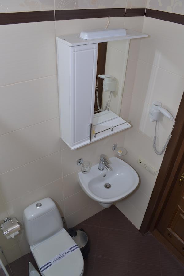 Zolota Forel Hotel Korostov Pokoj fotografie