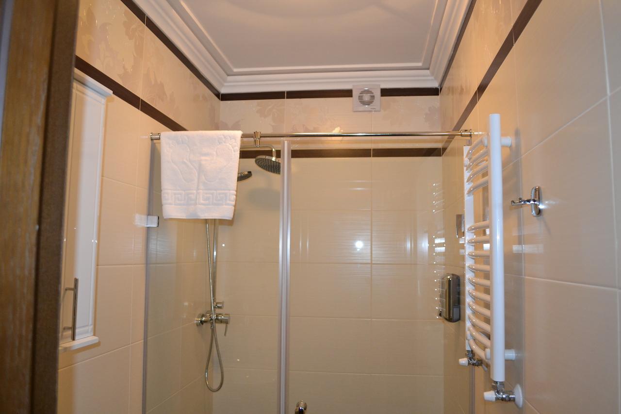 Zolota Forel Hotel Korostov Pokoj fotografie
